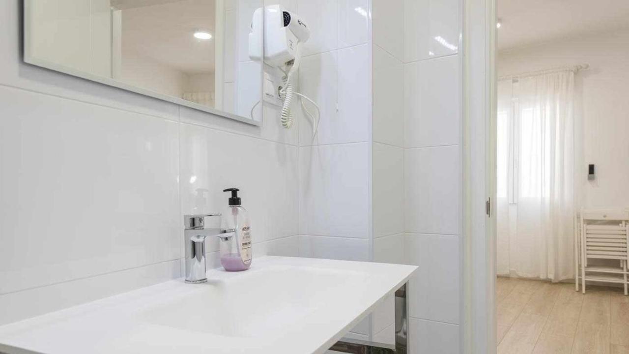 Apartamentos Dimax By Toledo Ap Exteriér fotografie