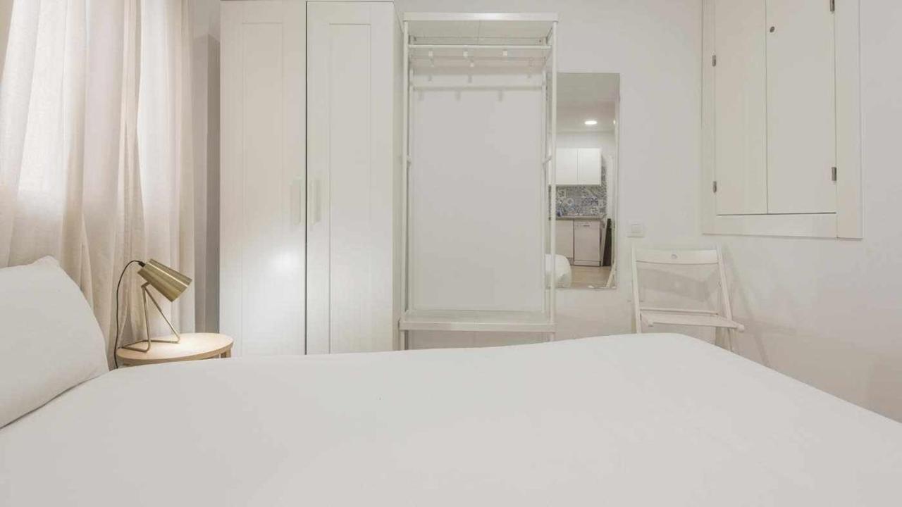Apartamentos Dimax By Toledo Ap Pokoj fotografie